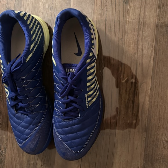 Nike shoes Hyperfuse Size US 10 - Picture 2 of 5